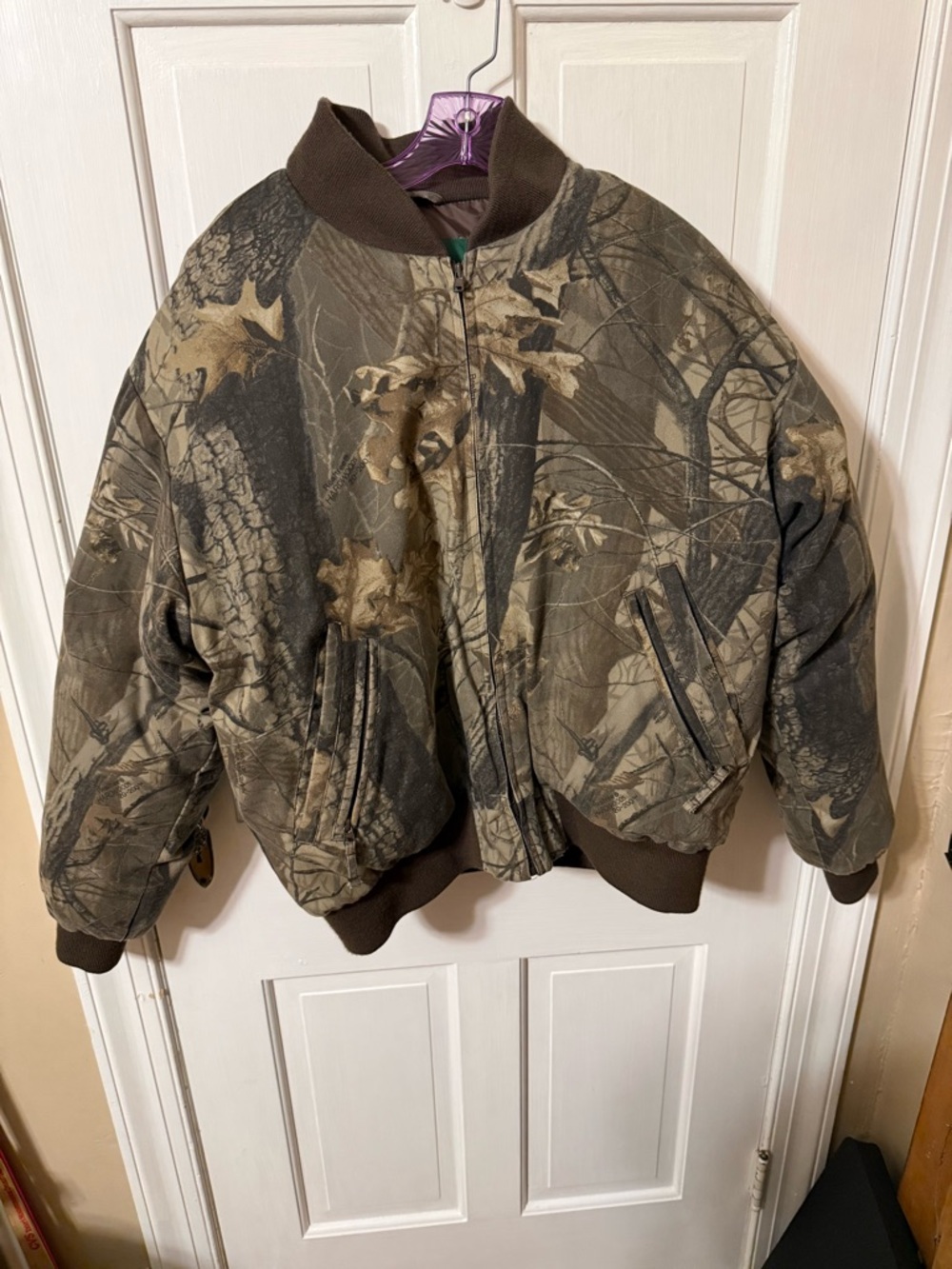 Vintage 80’s Mossy Oak Men’s Size XL Canvas Metal Snap Bomber Jacket.